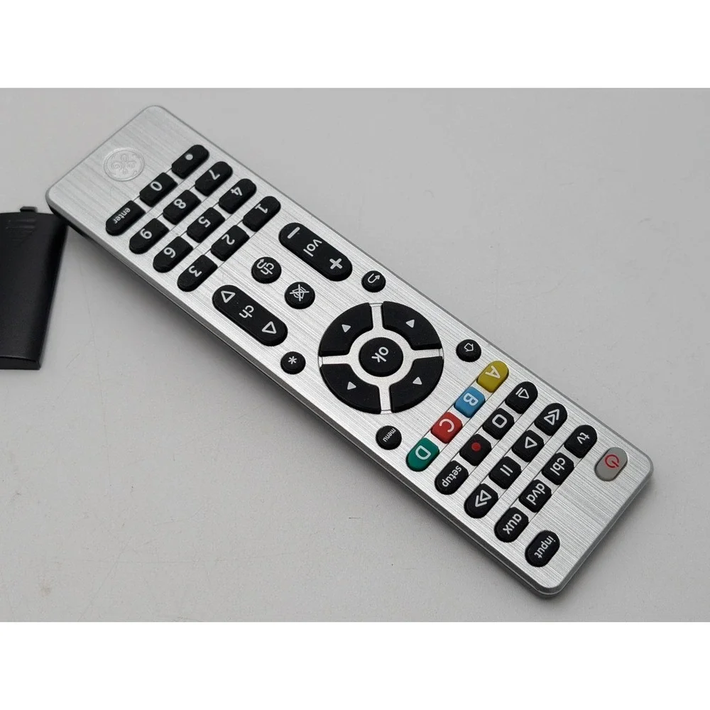 General Electric 33709 Universal Device Remote Control Silver